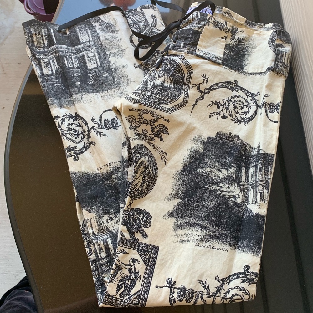 Yungfuktoi hip hugger. Tapestry print